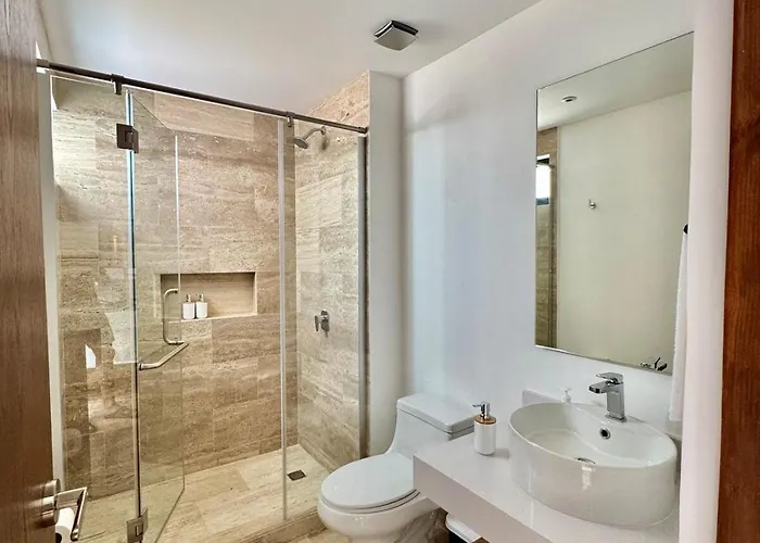 Apartamento New Steps Away From 5th Avenue! *