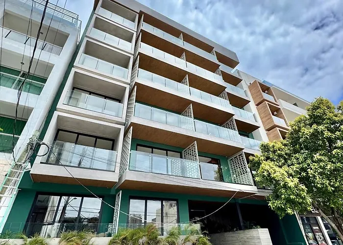 Apartamento New Steps Away From 5th Avenue!